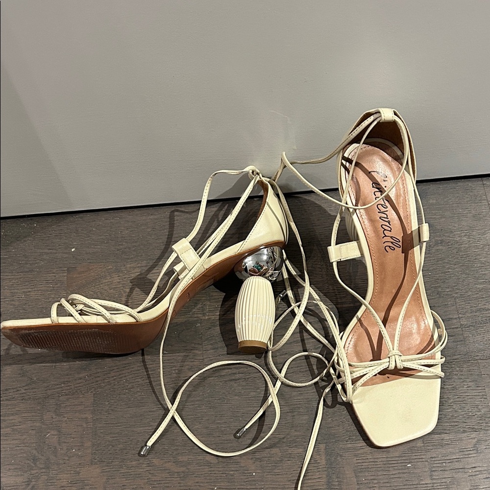 L'INTERVALLE Beige Strappy Heels